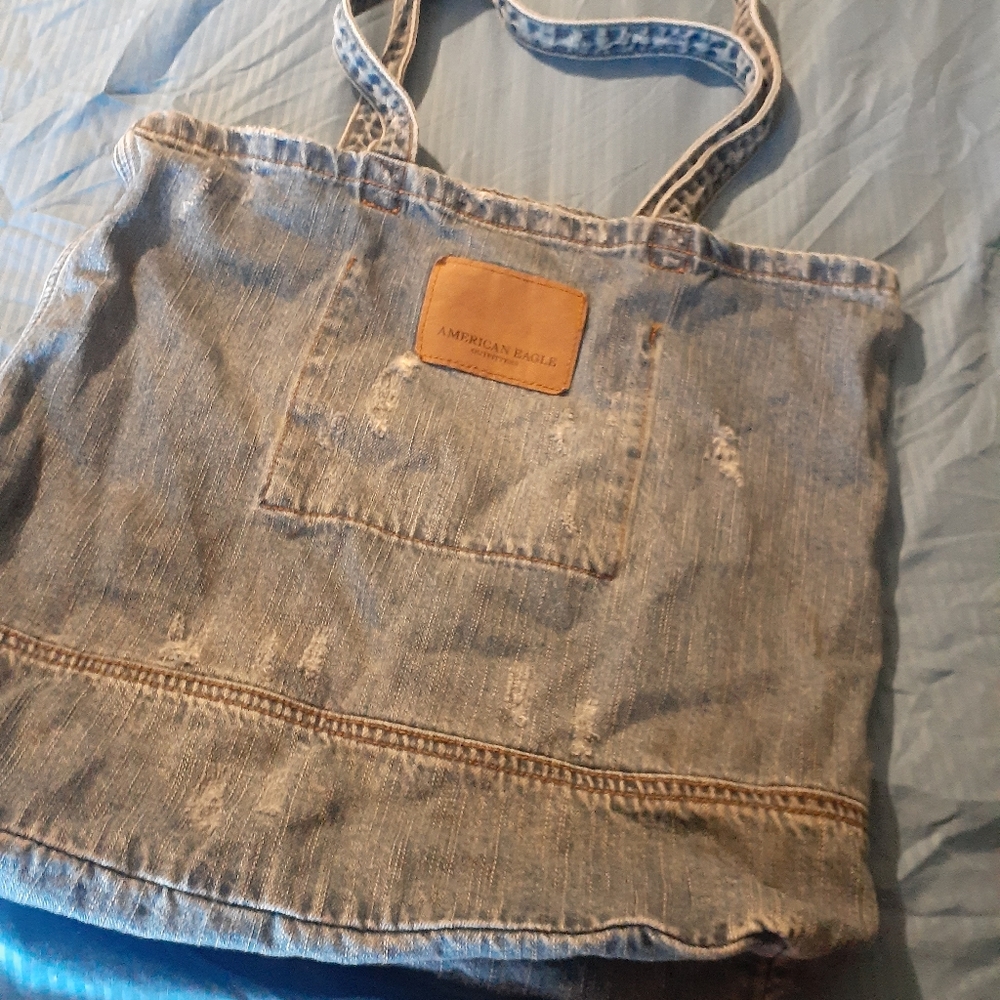 American Eagle Purse [[[FREE w/ Purchase of JEANS]]]]...